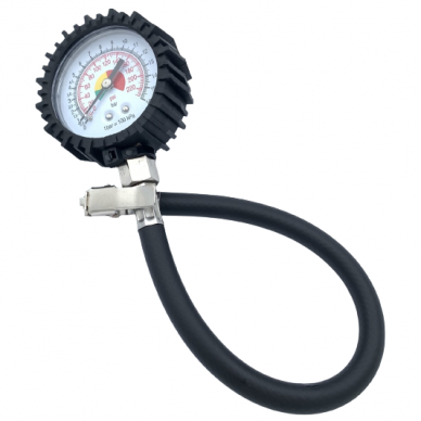 Tire inflating gun with manometer