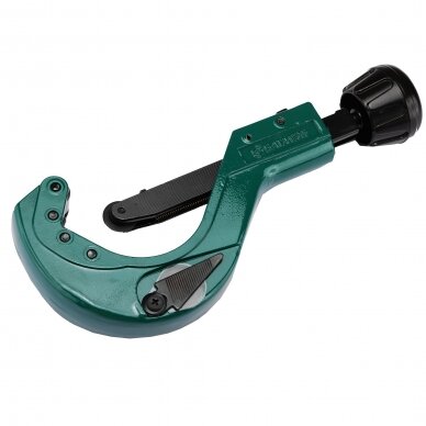 Pipe cutter