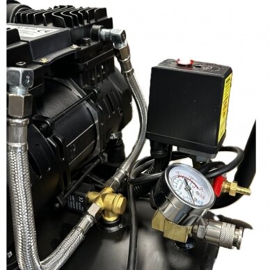 Oilless air compressor 50l 420L/min 8bar 1