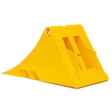 Safety wheel chock for truck (plastic) 1