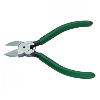 Plastic cutting pliers